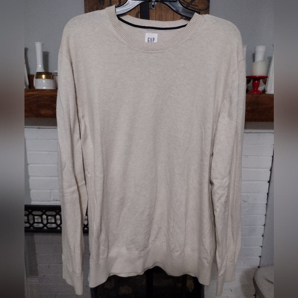 GAP Neutral Light Weight Sweater